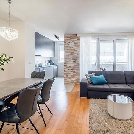 Apartment Montesa Zadar With Free Parking And Balcony Kültér fotó