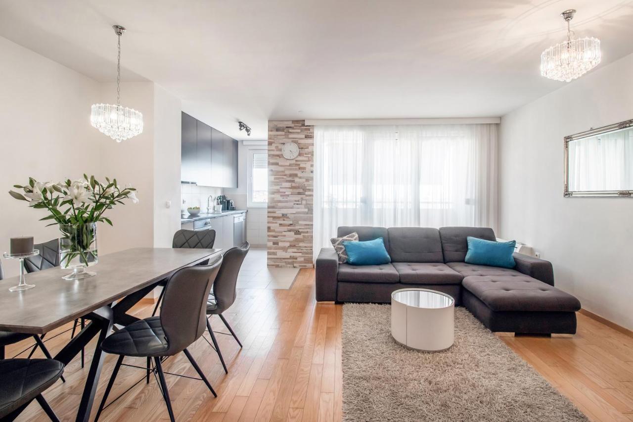 Apartment Montesa Zadar With Free Parking And Balcony Kültér fotó