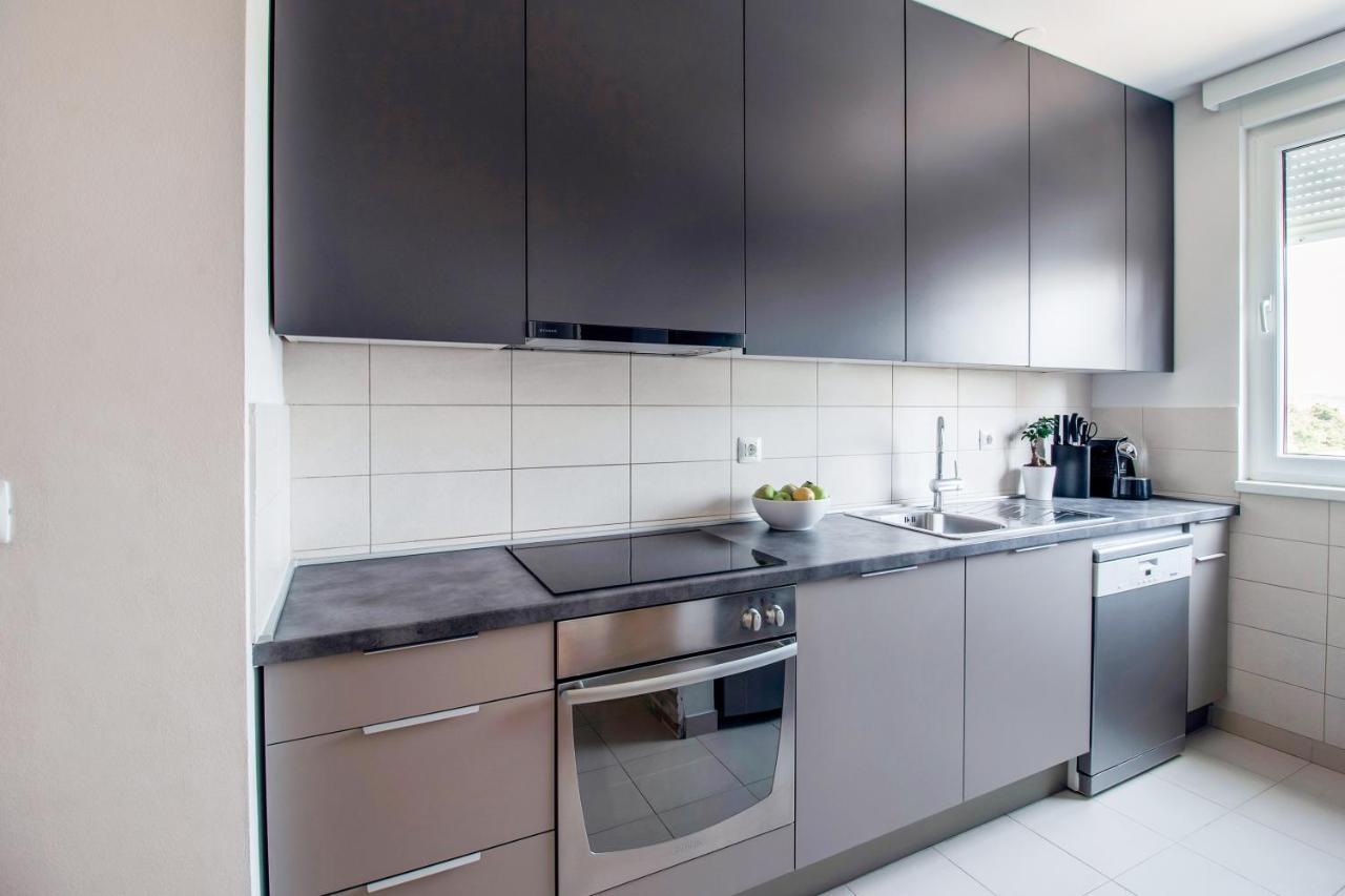 Apartment Montesa Zadar With Free Parking And Balcony Kültér fotó