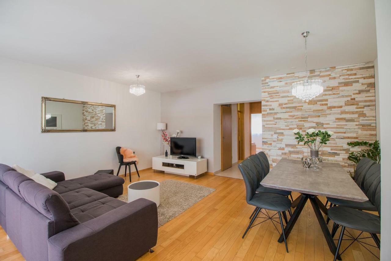 Apartment Montesa Zadar With Free Parking And Balcony Kültér fotó