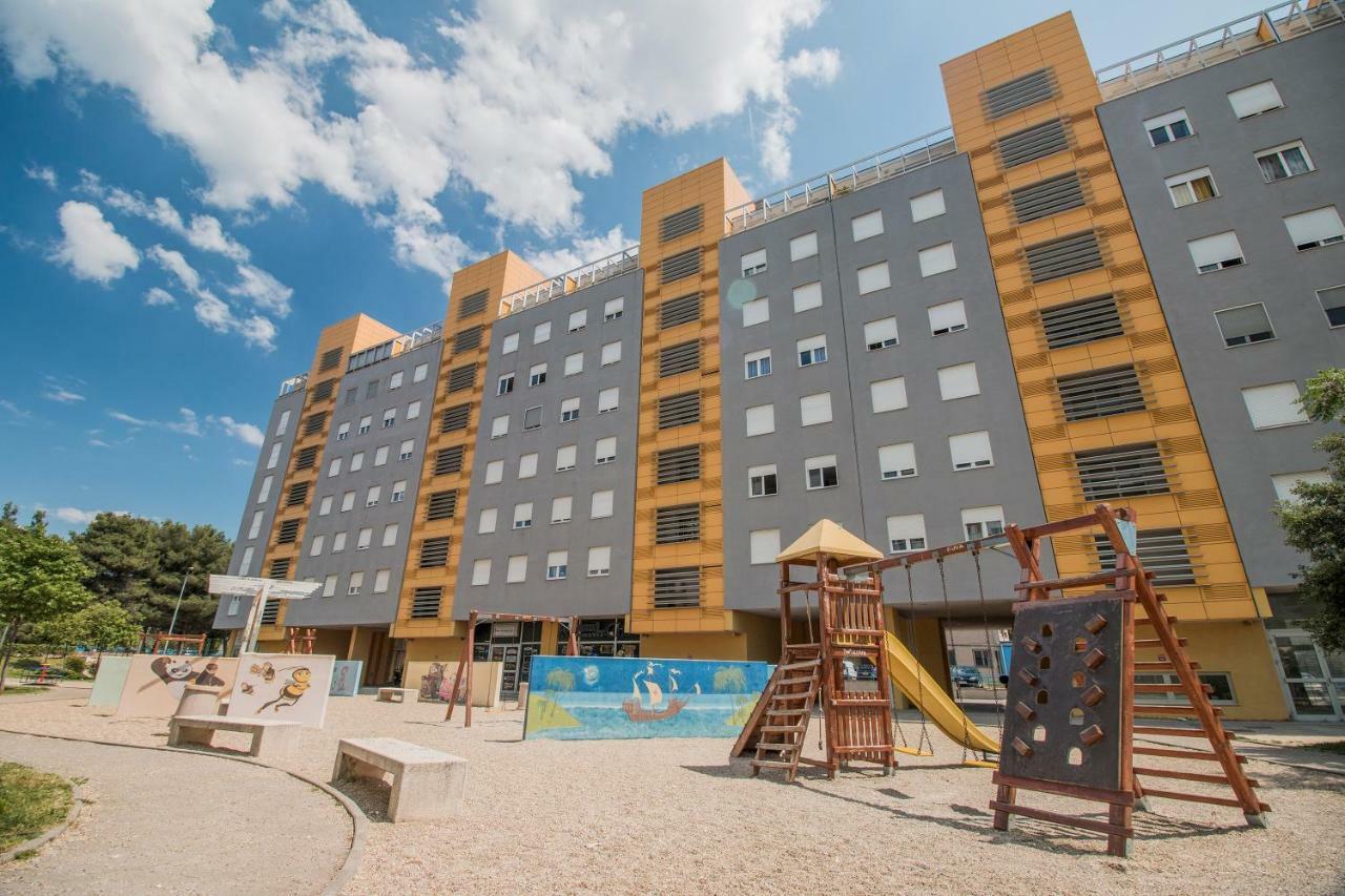 Apartment Montesa Zadar With Free Parking And Balcony Kültér fotó